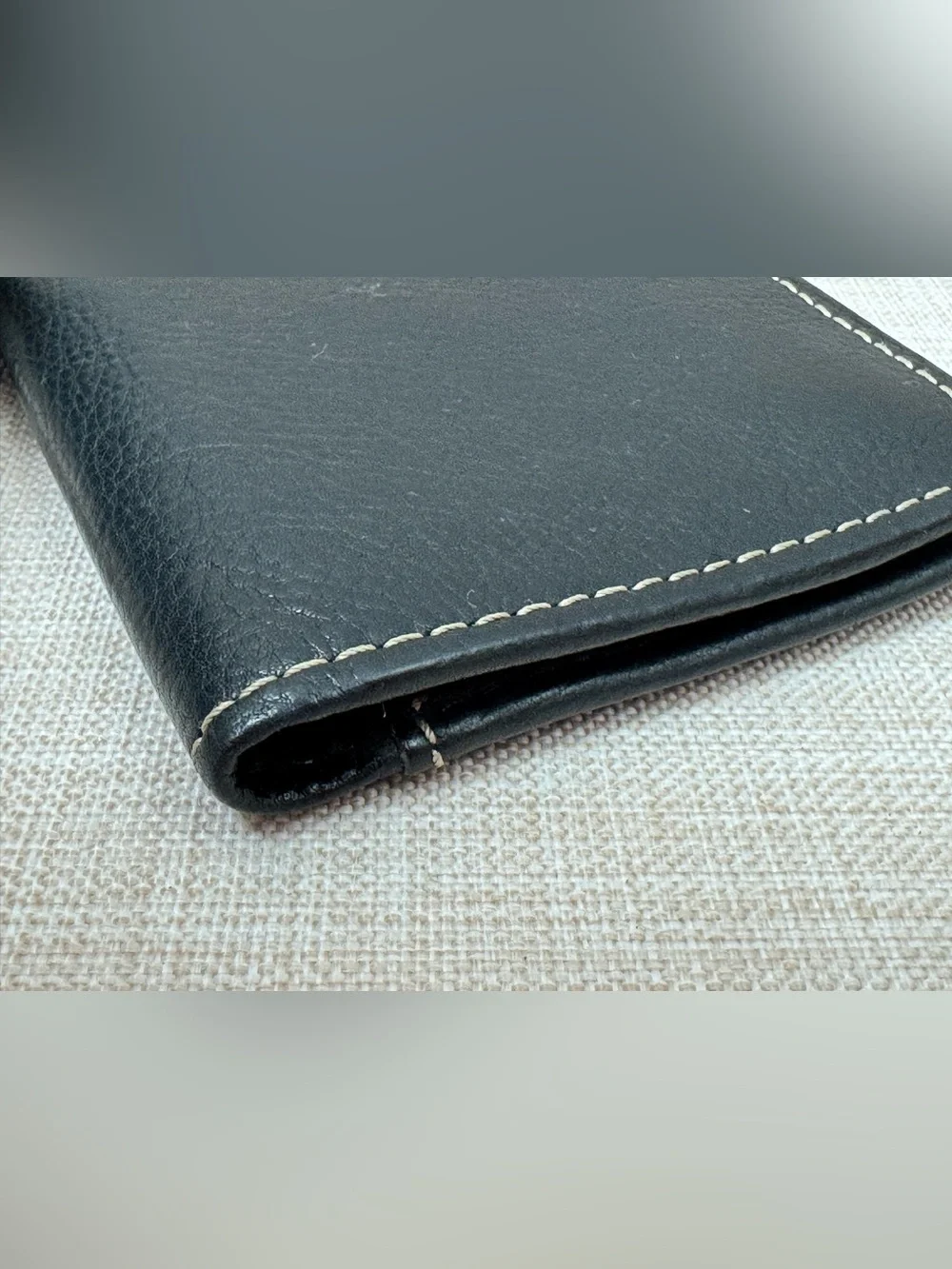 Fossil compact wallet